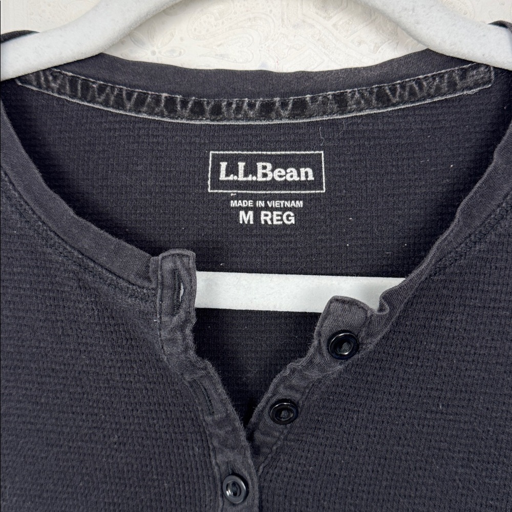 LL Bean Black Waffle Knit Henley Top Medium Long Sleeve Cotton Stretch Casual - Picture 5 of 7